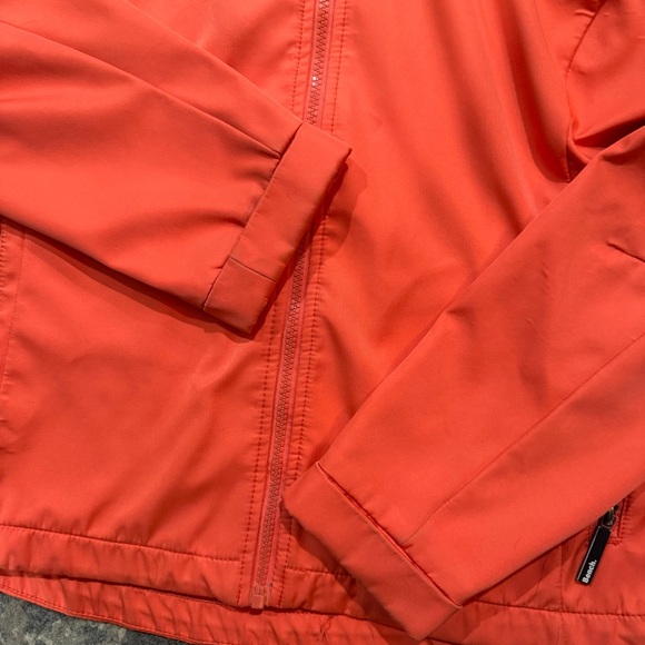 Bench Jacket - Picture 2 of 3